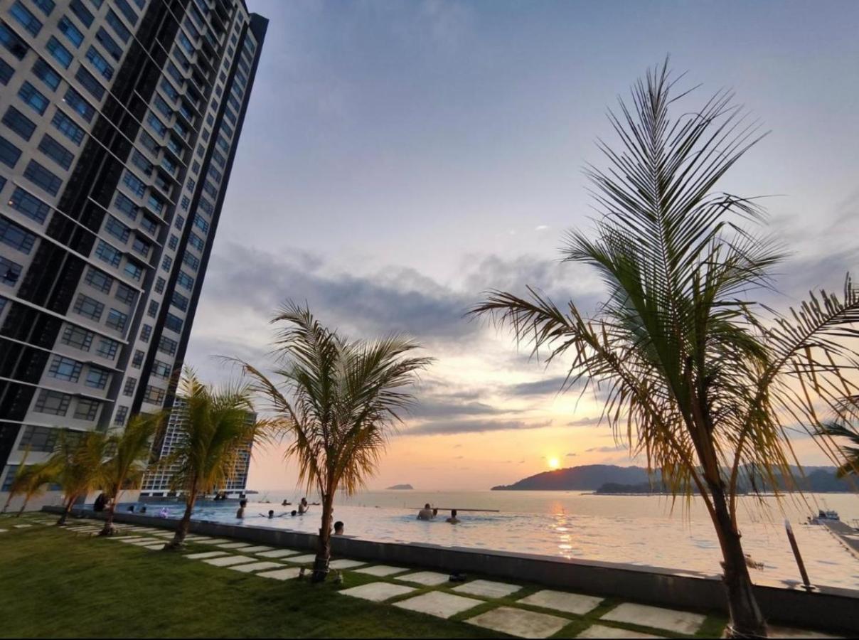 Botiza Suites At Jesselton Quay Kota Kinabalu Buitenkant foto