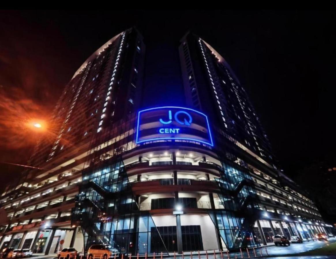 Botiza Suites At Jesselton Quay Kota Kinabalu Buitenkant foto